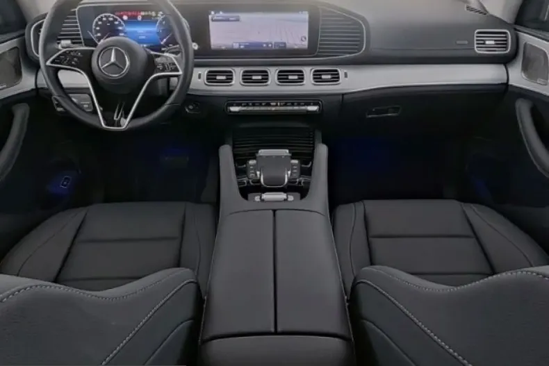 Mercedes-Benz GLE 300 (Clasa GLE) din 2025 cu 12.000 km - oferta MER252521 - foto 4