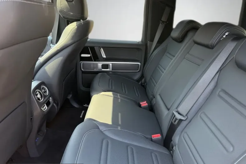 Mercedes-Benz G 450 (Clasa G) din 2025 cu 13.002 km - oferta MER252525 - foto 17
