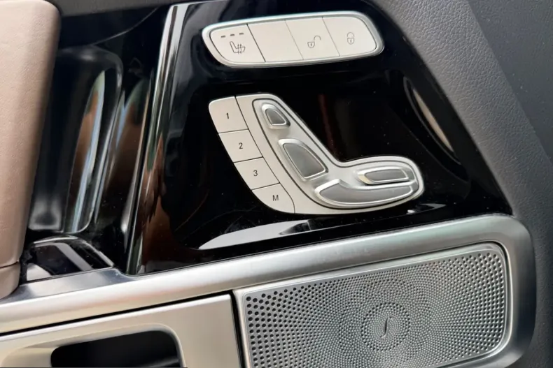 Mercedes-Benz G 450 (Clasa G) din 2024 cu 26.500 km - oferta MER252526 - foto 21