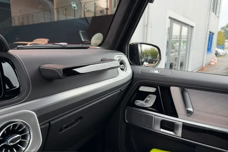 Mercedes-Benz G 63 AMG (Clasa G) din 2024 cu 35.000 km - oferta MER252530 - foto 20