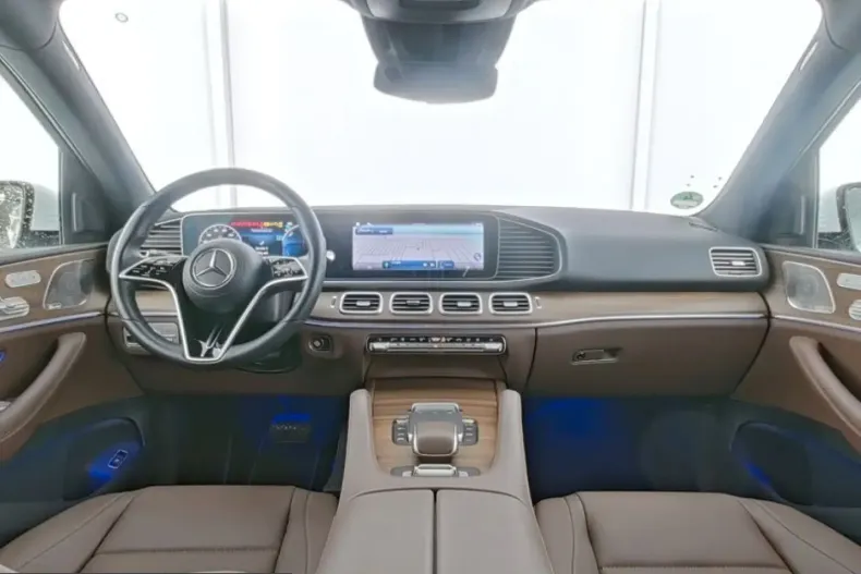 Mercedes-Benz GLE 350 (Clasa GLE) din 2025 cu 17.925 km - oferta MER252540 - foto 5