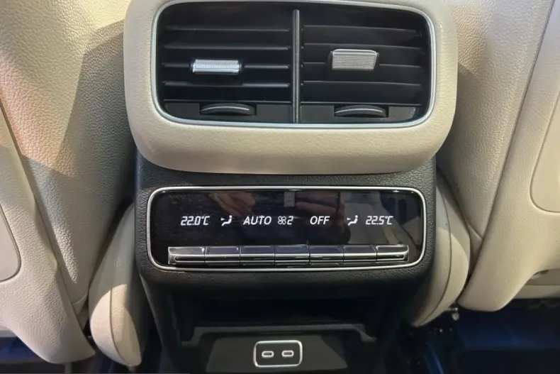 Mercedes-Benz GLE 350 (Clasa GLE) din 2025 cu 10.060 km - oferta MER252544 - foto 18