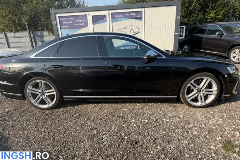 Audi S8 din 2022 cu 71.136 km - oferta AUD252549 - foto 4