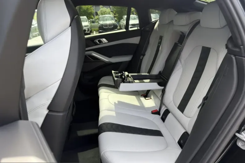 BMW X6 (Seria X) din 2022 cu 23.678 km - oferta BMW252552 - foto 19