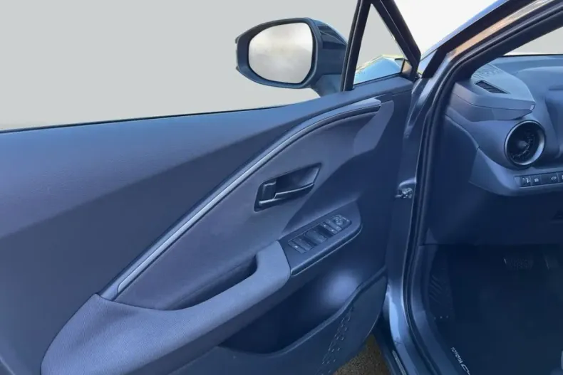 Toyota C-HR din 2025 cu 10.300 km - oferta TOY252559 - foto 18