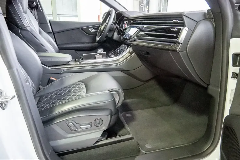Audi SQ8 din 2023 cu 36.943 km - oferta AUD252562 - foto 2