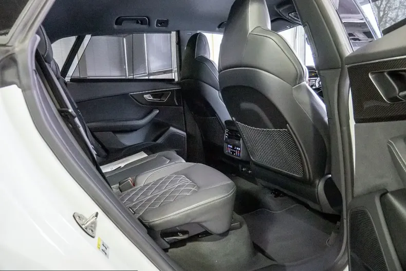 Audi SQ8 din 2023 cu 36.943 km - oferta AUD252562 - foto 4