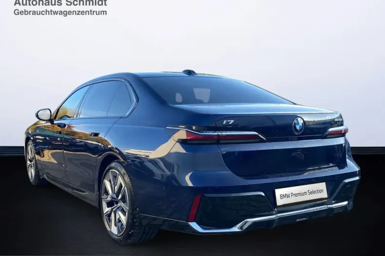 BMW i7 (Seria 7) din 2023 cu 33.274 km - oferta BMW252568 - foto 3