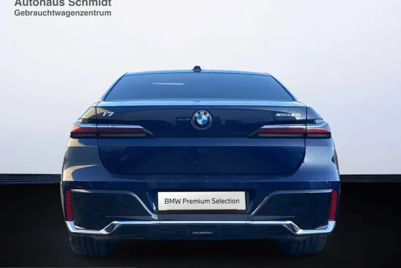 BMW i7 (Seria 7) din 2023 cu 33.274 km - oferta BMW252568 - foto 4