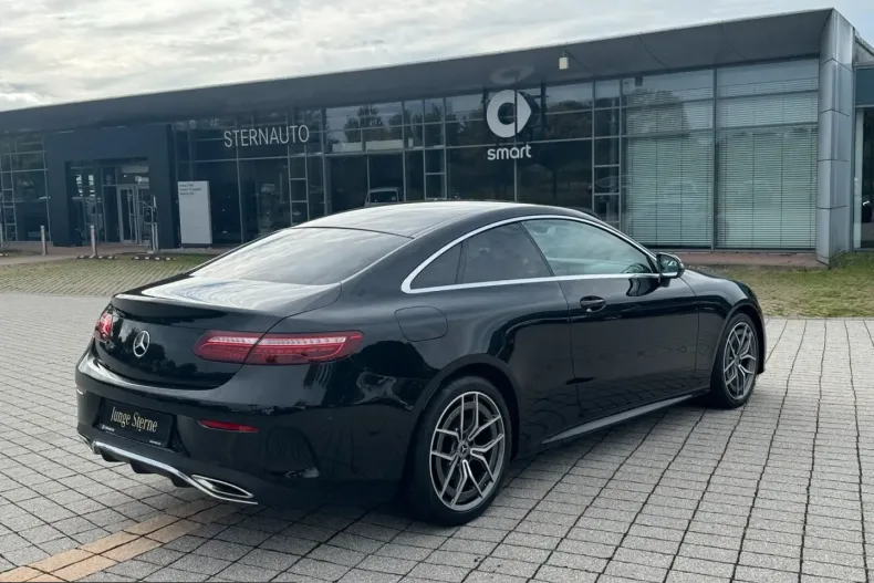 Mercedes-Benz E 300 (Clasa E) din 2023 cu 93.503 km - oferta MER252587 - foto 4