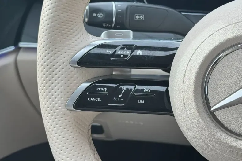 Mercedes-Benz E 300 (Clasa E) din 2023 cu 93.503 km - oferta MER252587 - foto 14