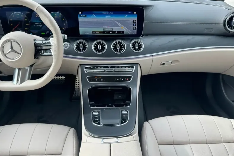 Mercedes-Benz E 300 (Clasa E) din 2023 cu 93.503 km - oferta MER252587 - foto 15