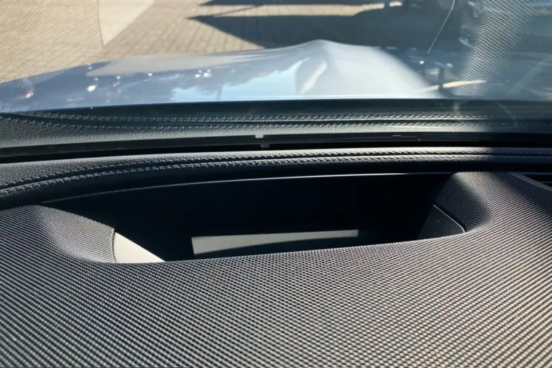 Mercedes-Benz CLS 300 (Clasa CLS) din 2023 cu 61.300 km - oferta MER252590 - foto 31