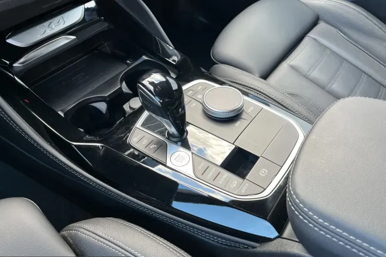 BMW X4 (Seria X) din 2023 cu 59.500 km - oferta BMW252595 - foto 13