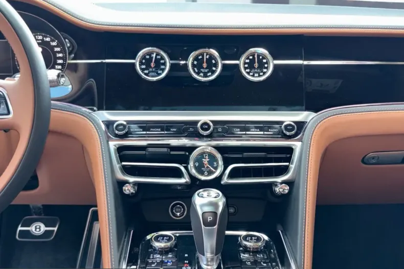 Bentley Flying Spur din 2026 cu 9.900 km - oferta BEN252643 - foto 18