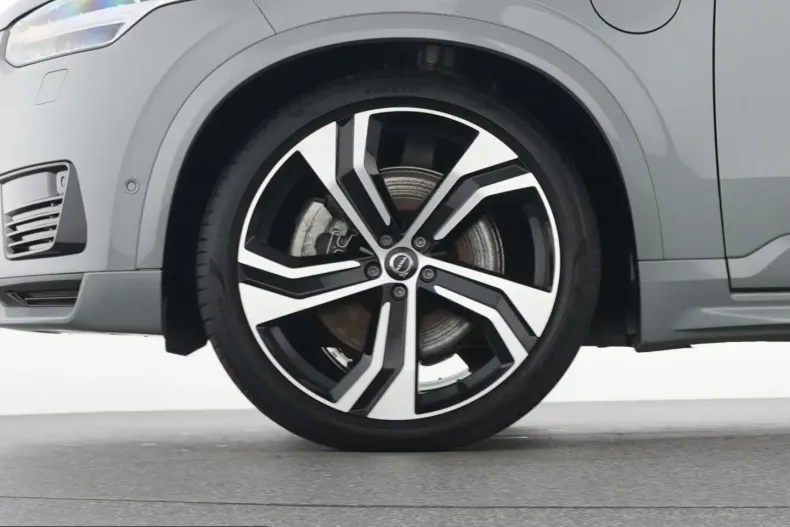 Volvo XC90 din 2024 cu 33.800 km - oferta VOL252661 - foto 18