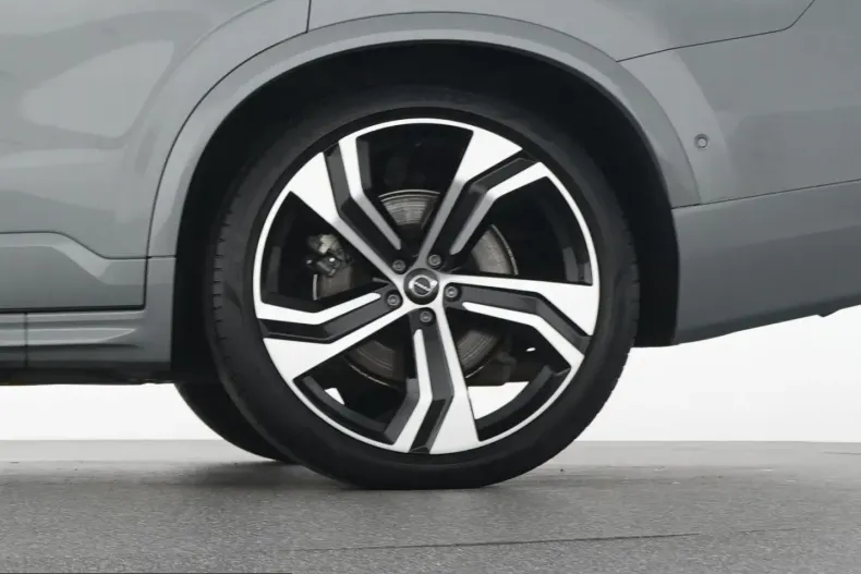 Volvo XC90 din 2024 cu 33.800 km - oferta VOL252661 - foto 19
