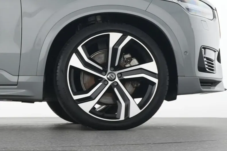 Volvo XC90 din 2024 cu 33.800 km - oferta VOL252661 - foto 20