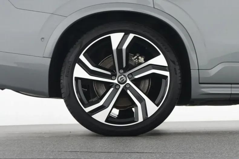 Volvo XC90 din 2024 cu 33.800 km - oferta VOL252661 - foto 21