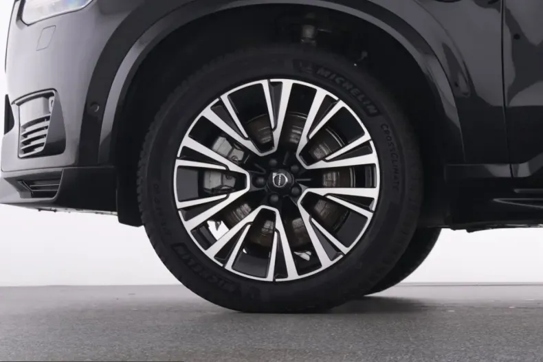 Volvo XC90 din 2024 cu 37.892 km - oferta VOL252665 - foto 19