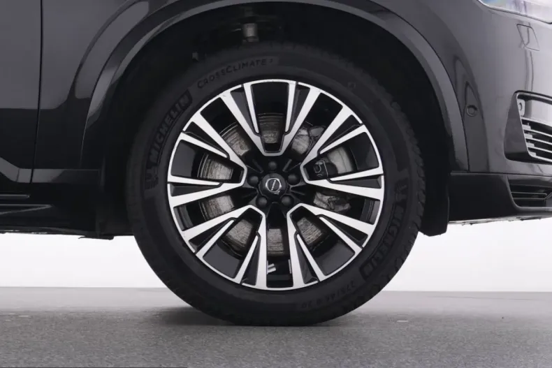 Volvo XC90 din 2024 cu 37.892 km - oferta VOL252665 - foto 21