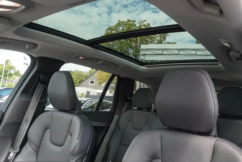 Volvo XC90 din 2024 cu 18.612 km - oferta VOL252667 - foto 7
