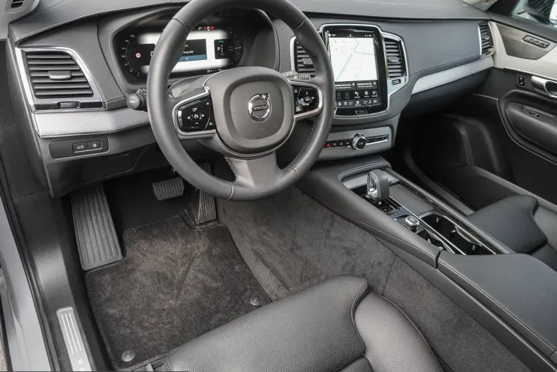 Volvo XC90 din 2024 cu 18.612 km - oferta VOL252667 - foto 9