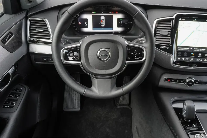 Volvo XC90 din 2024 cu 18.612 km - oferta VOL252667 - foto 11