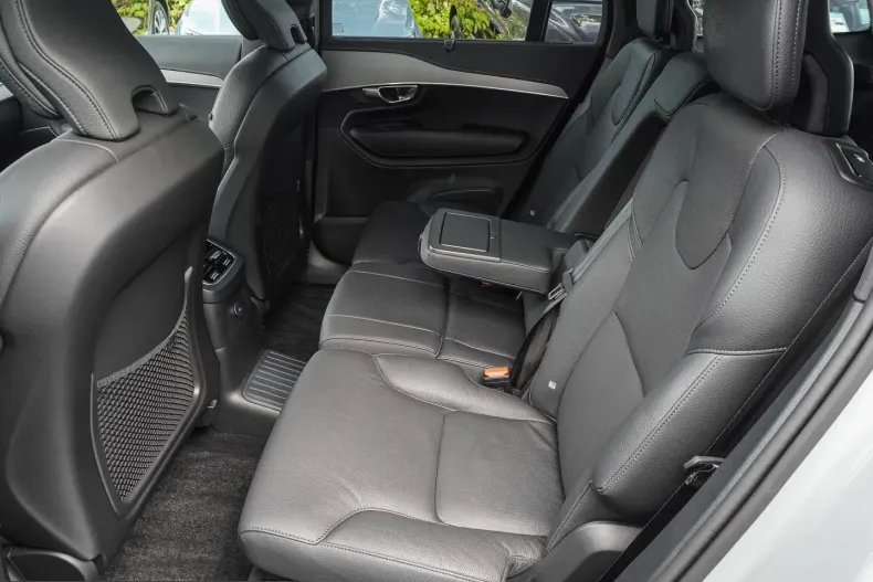 Volvo XC90 din 2024 cu 18.612 km - oferta VOL252667 - foto 16