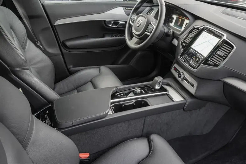Volvo XC90 din 2024 cu 18.612 km - oferta VOL252667 - foto 25