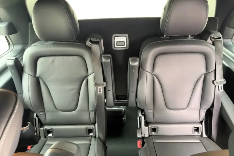 Mercedes-Benz V 300 (Clasa V) din 2024 cu 15.347 km - oferta MER252685 - foto 14