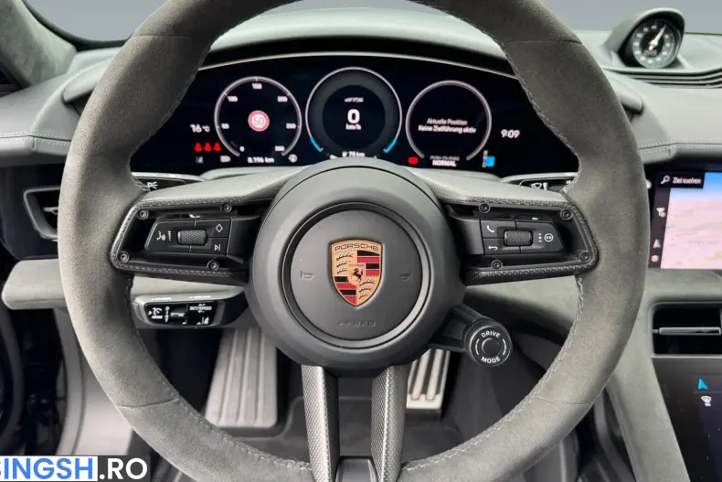 Porsche Taycan din 2025 cu 9.900 km - oferta POR252693 - foto 10