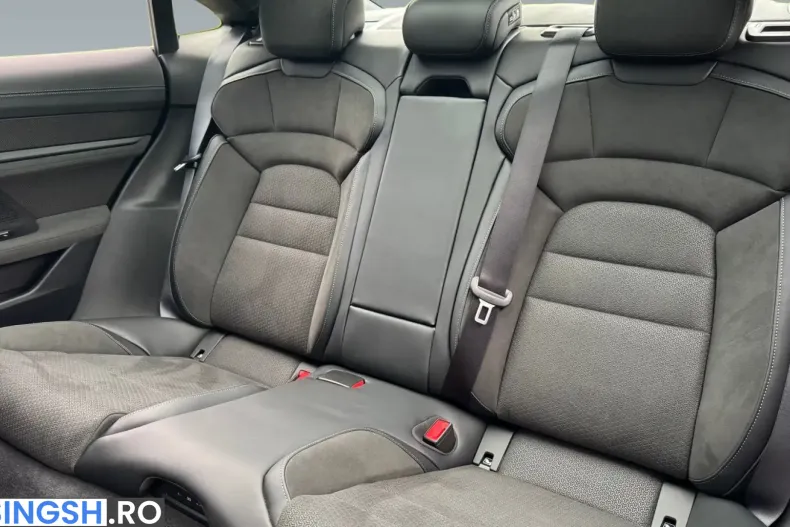 Porsche Taycan din 2025 cu 9.900 km - oferta POR252693 - foto 12