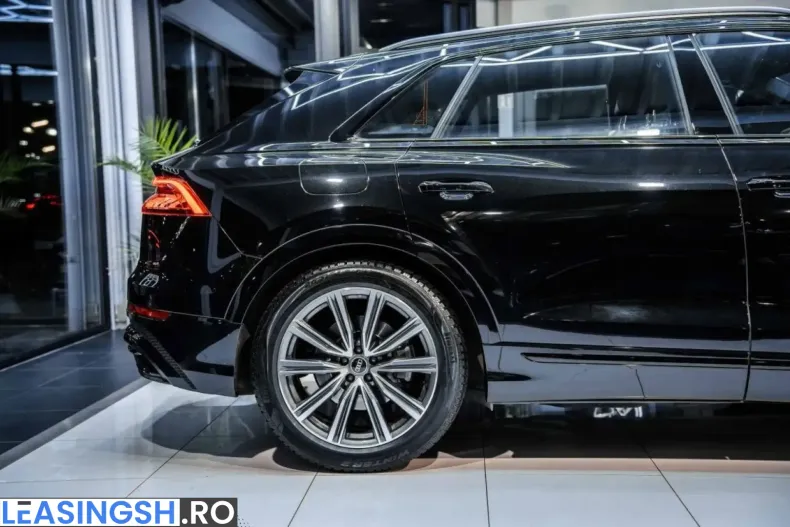 Audi Q8 din 2022 cu 57.800 km - oferta AUD252732 - foto 8