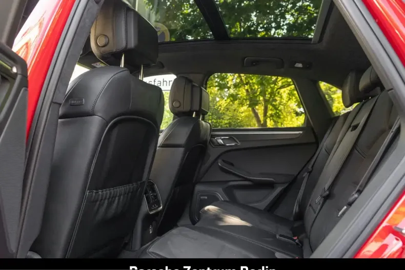 Porsche Macan din 2024 cu 18.842 km - oferta POR252734 - foto 8