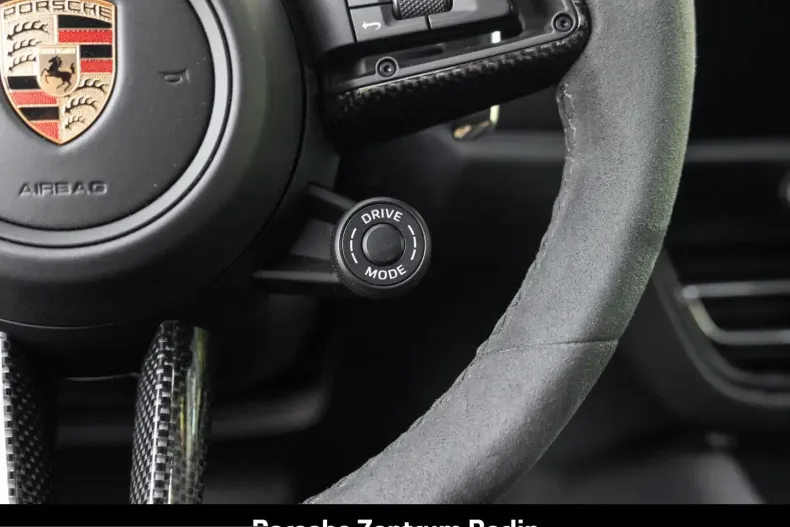 Porsche Macan din 2024 cu 18.842 km - oferta POR252734 - foto 28