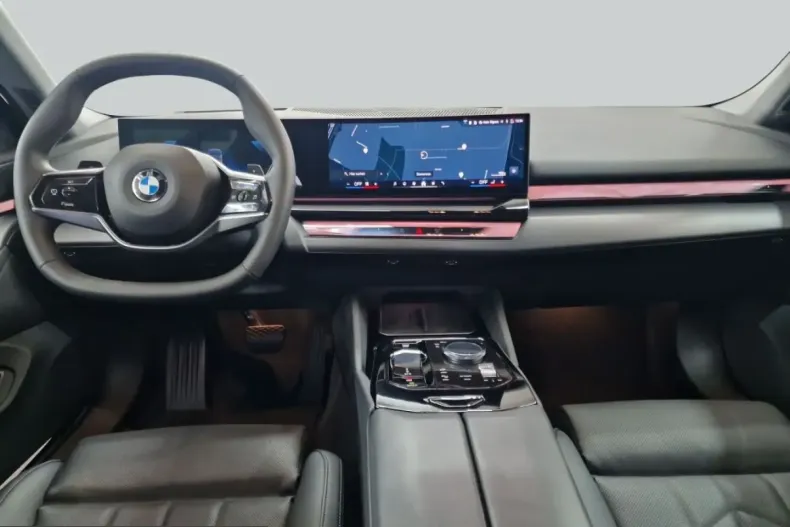 BMW 520 (Seria 5) din 2025 cu 40.714 km - oferta BMW252760 - foto 12