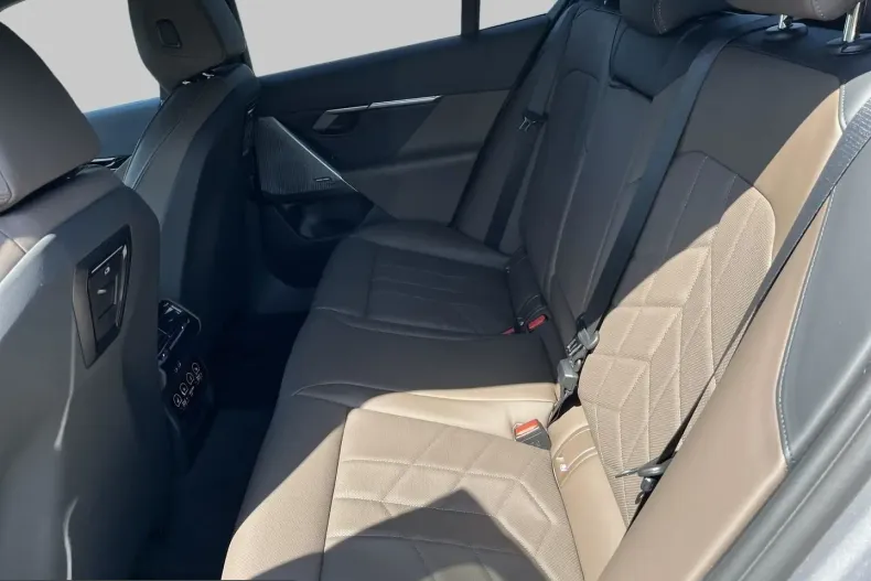 BMW 520 (Seria 5) din 2025 cu 14.952 km - oferta BMW252762 - foto 10