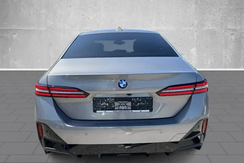 BMW 520 (Seria 5) din 2025 cu 14.952 km - oferta BMW252762 - foto 18