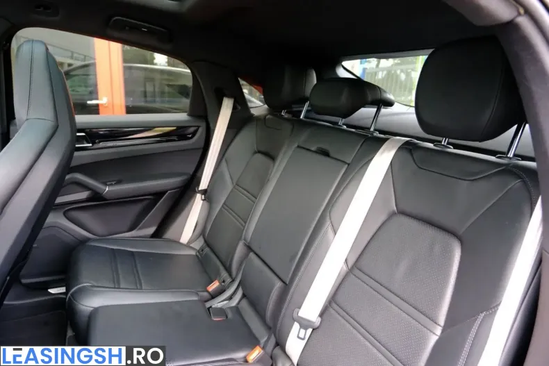 Porsche Cayenne din 2022 cu 82.098 km - oferta POR252763 - foto 36