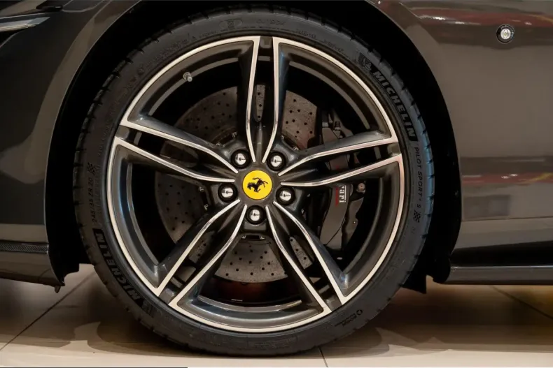 Ferrari Roma din 2021 cu 18.525 km - oferta FER252772 - foto 11