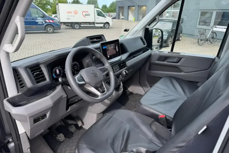 Volkswagen Crafter din 2024 cu 40.000 km - oferta VOL252775 - foto 10