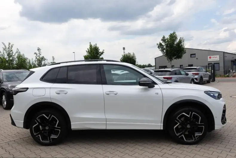 Volkswagen Tiguan din 2025 cu 27.000 km - oferta VOL252777 - foto 4