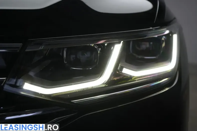 Volkswagen Tiguan din 2022 cu 86.000 km - oferta VOL252792 - foto 39