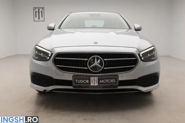 Mercedes-Benz E 300 e 4matic PHEV din 2022 cu 37.619 km - oferta MER252797 - foto 3
