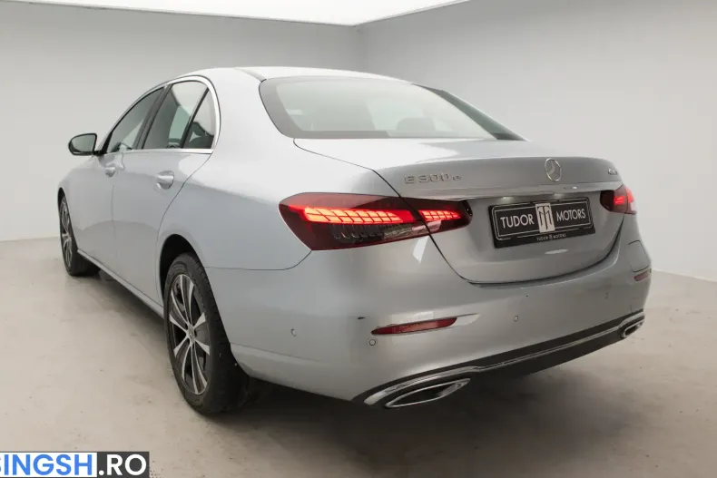 Mercedes-Benz E 300 e 4matic PHEV din 2022 cu 37.619 km - oferta MER252797 - foto 4