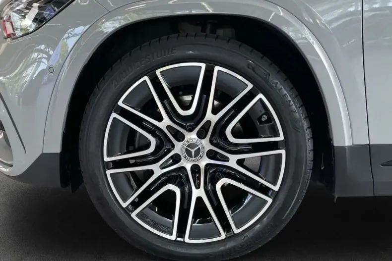 Mercedes-Benz GLA 200 (Clasa GLA) din 2025 cu 27.361 km - oferta MER252803 - foto 7