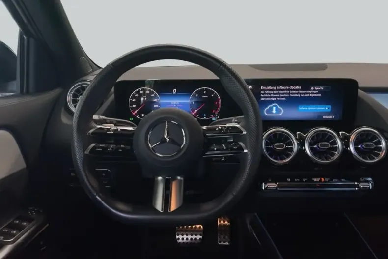Mercedes-Benz GLA 200 (Clasa GLA) din 2025 cu 27.361 km - oferta MER252803 - foto 16