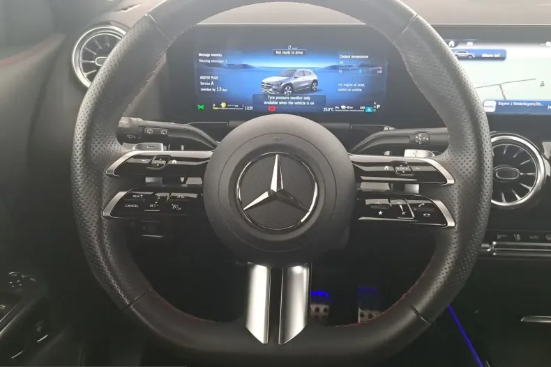 Mercedes-Benz GLA 250 (Clasa GLA) din 2025 cu 19.835 km - oferta MER252805 - foto 15