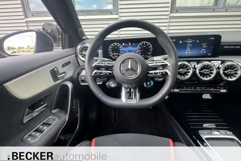 Mercedes-Benz A 35 AMG (Clasa A) din 2025 cu 3.101 km - oferta MER252812 - foto 4